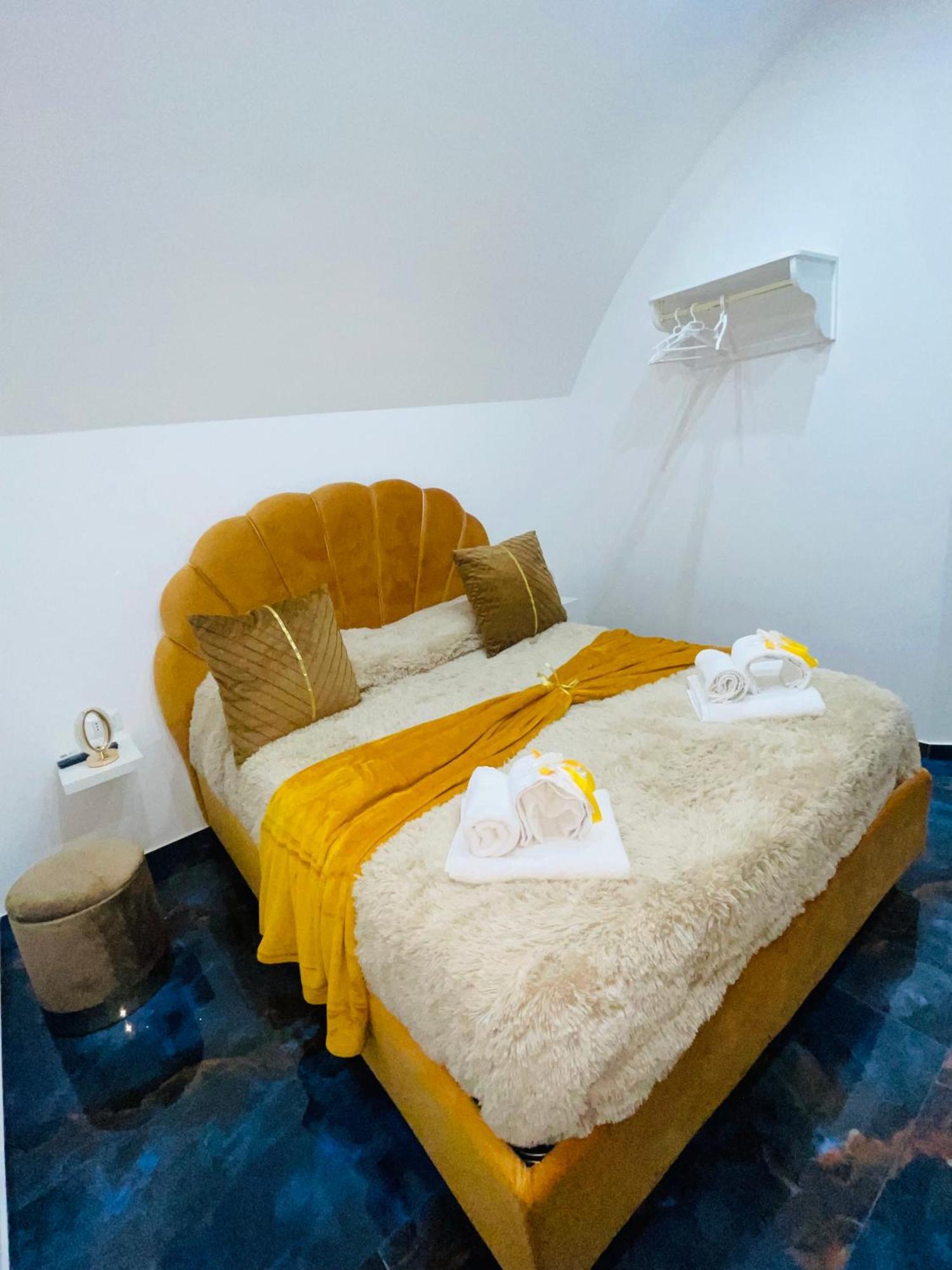 Alex Mary Home نابولي المظهر الخارجي الصورة
